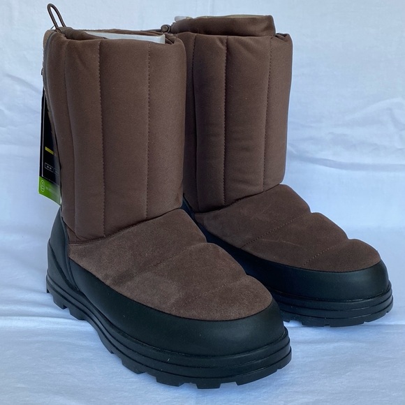 NIB!🍁UGG® Women’s Klamath Classic Waterproof
Boot, Size 8M - Picture 8 of 16